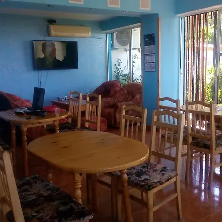 Villa синя иглика