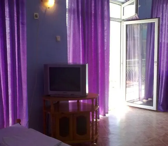 Вилла синя иглика