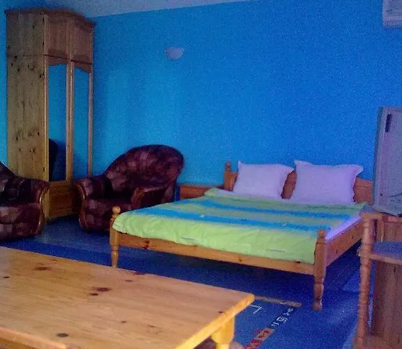 Вилла синя иглика