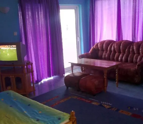 Вилла синя иглика